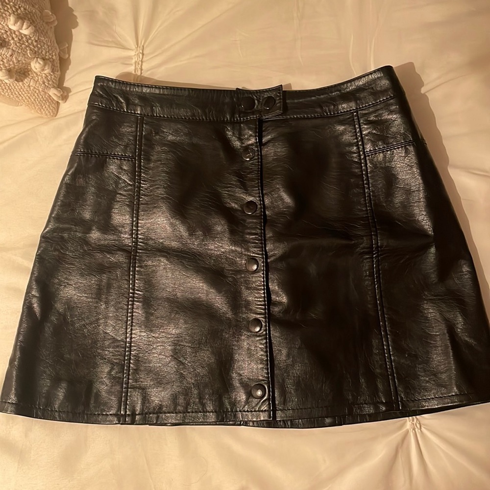 H&M black leather mini skirt